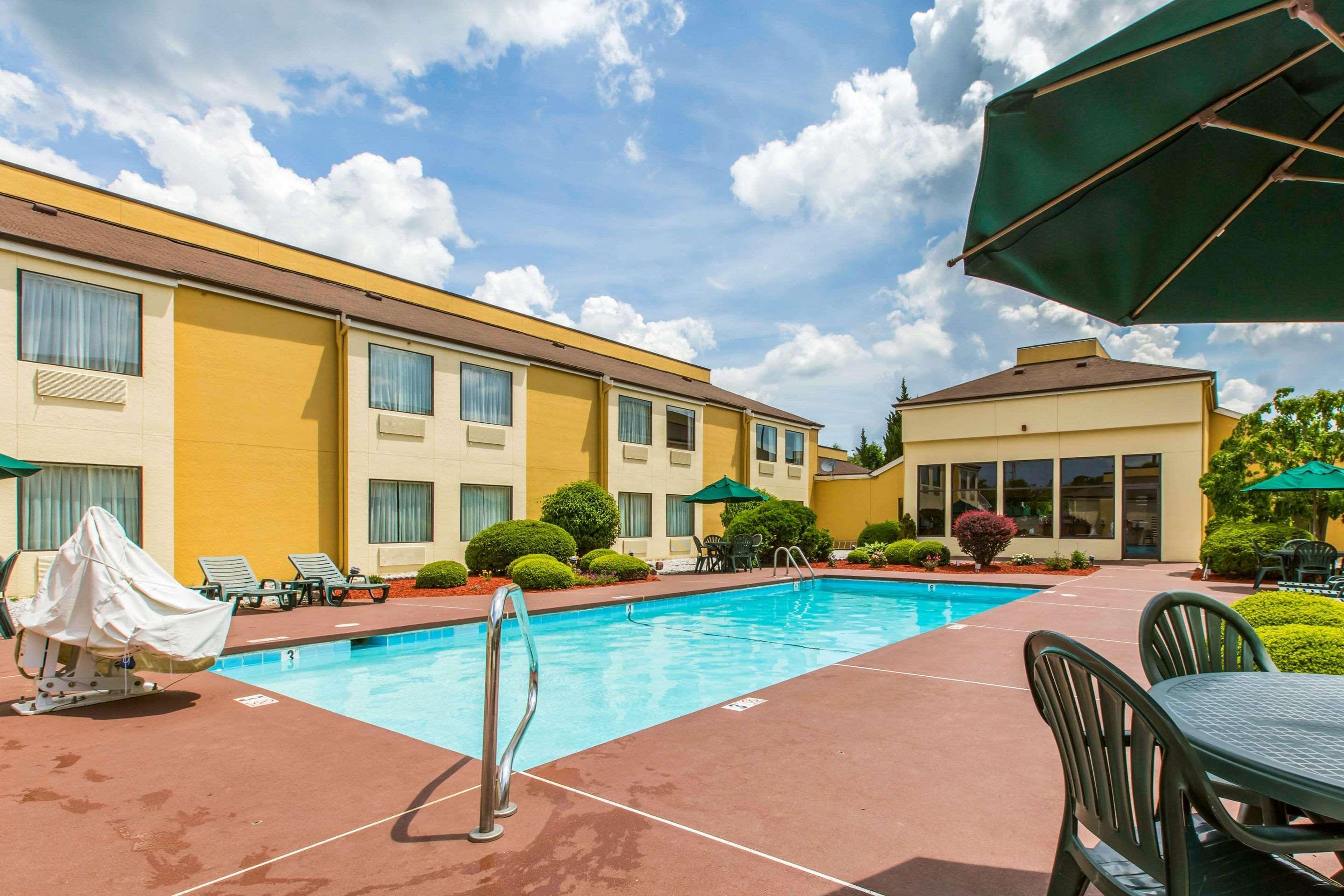 Quality Inn West Of Asheville Кантон Екстер'єр фото