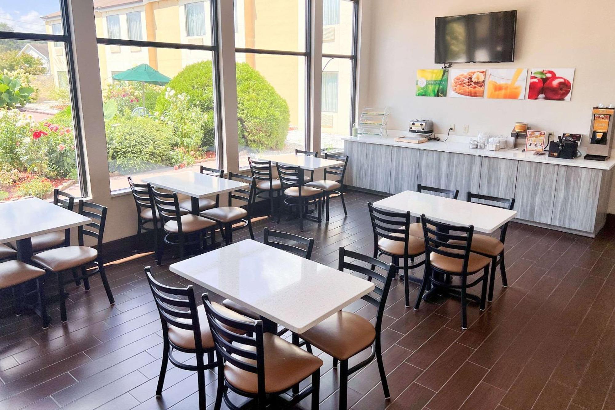 Quality Inn West Of Asheville Кантон Екстер'єр фото